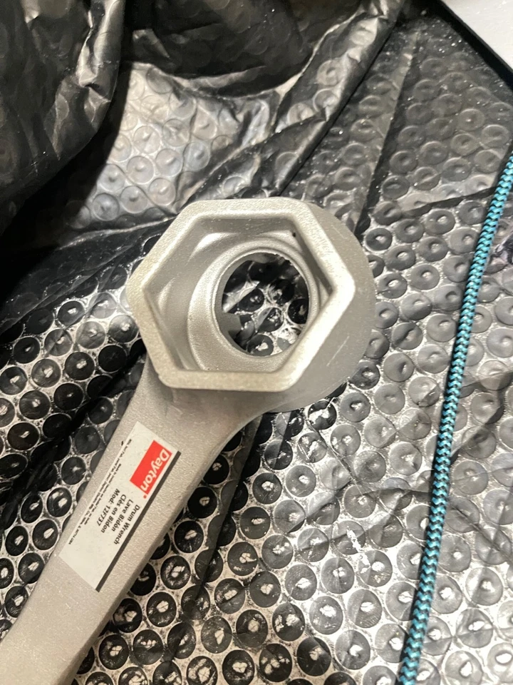 Dayton 12F737 Drum Wrench, Non Sparking, Aluminum 10"(T15) - Image 3 of 4