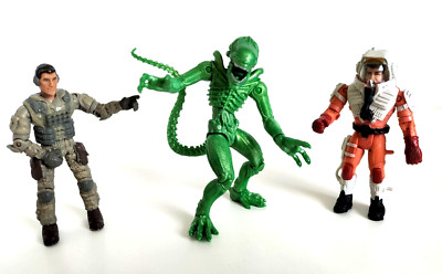 Lanard Alien Collection Alien Figur Hive Protector und Weyland Yutani Corp Set