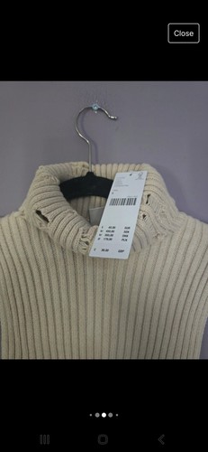 Urban Outfitters Cream Distressed Funnel Neck Top BNWT Size Small RRP £36 - Picture 5 of 8