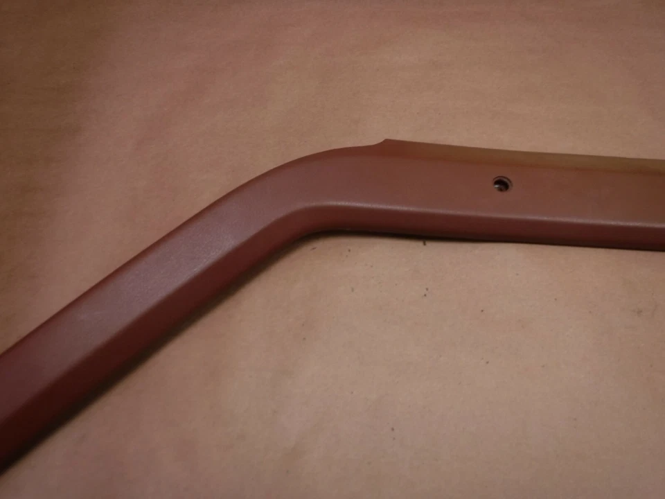 Jeep Comanche MJ 86-92 Borgoña Driver A a B Pilar Interior Borde  Foto 4 de 4