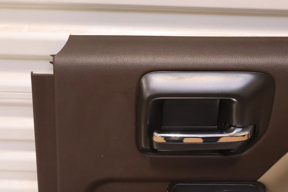 GMC SIERRA 2500 HD 2016-2019 cubierta de moldura de panel de puerta lateral trasera derecha OEM Foto 3 de 4