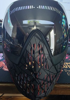 Dye i5 Invision paintball mask