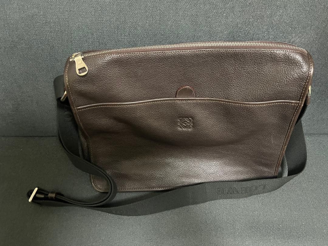 Excellent condition LOEWE Shoulder Bag — image 3