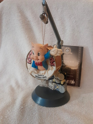 Looney Tunes Spotlight Collection That's All Folks Ornament Director's Stand COA