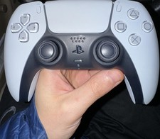 PS5 Controller White Brand NEW NEVER USED BEF...