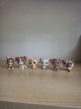 Littlest Pet Shops 2 cats and 4 dogs. Collectables.