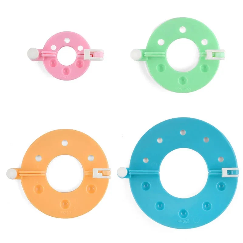 Pompon Maker Set 4 Größen DIY Nähwerkzeug Kunststoff Strick Handwerk - Bild 4 von 4