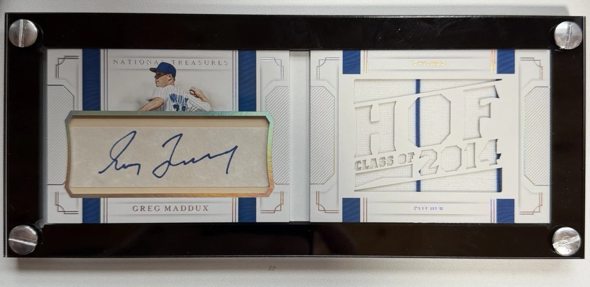 Panini Greg Maddux Autographed Baseball Sports Trading Cards