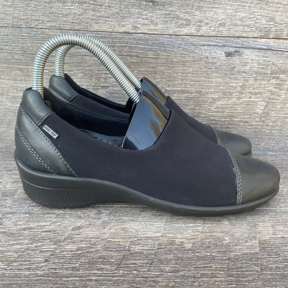 Ecco sculptured gtx slip clearance on