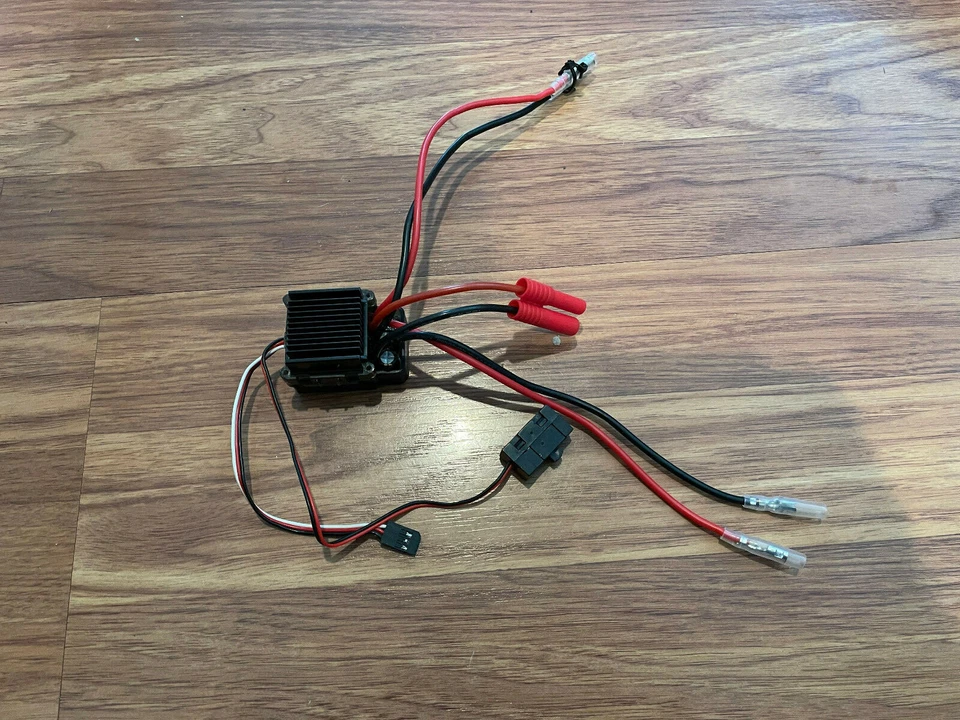 Exceed RC 1/8 2.4Ghz Mad Torque RC Rock Crawler Parts Tires Body ESC Servo New - Image 2 of 4