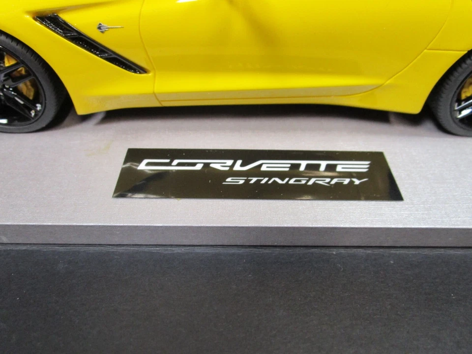 MODELOS BBR 1/18 RARO VELOCIDAD AMARILLO C7 CHEVY CORVETTE USADO *LEER* HECHO 150 Foto 2 de 4
