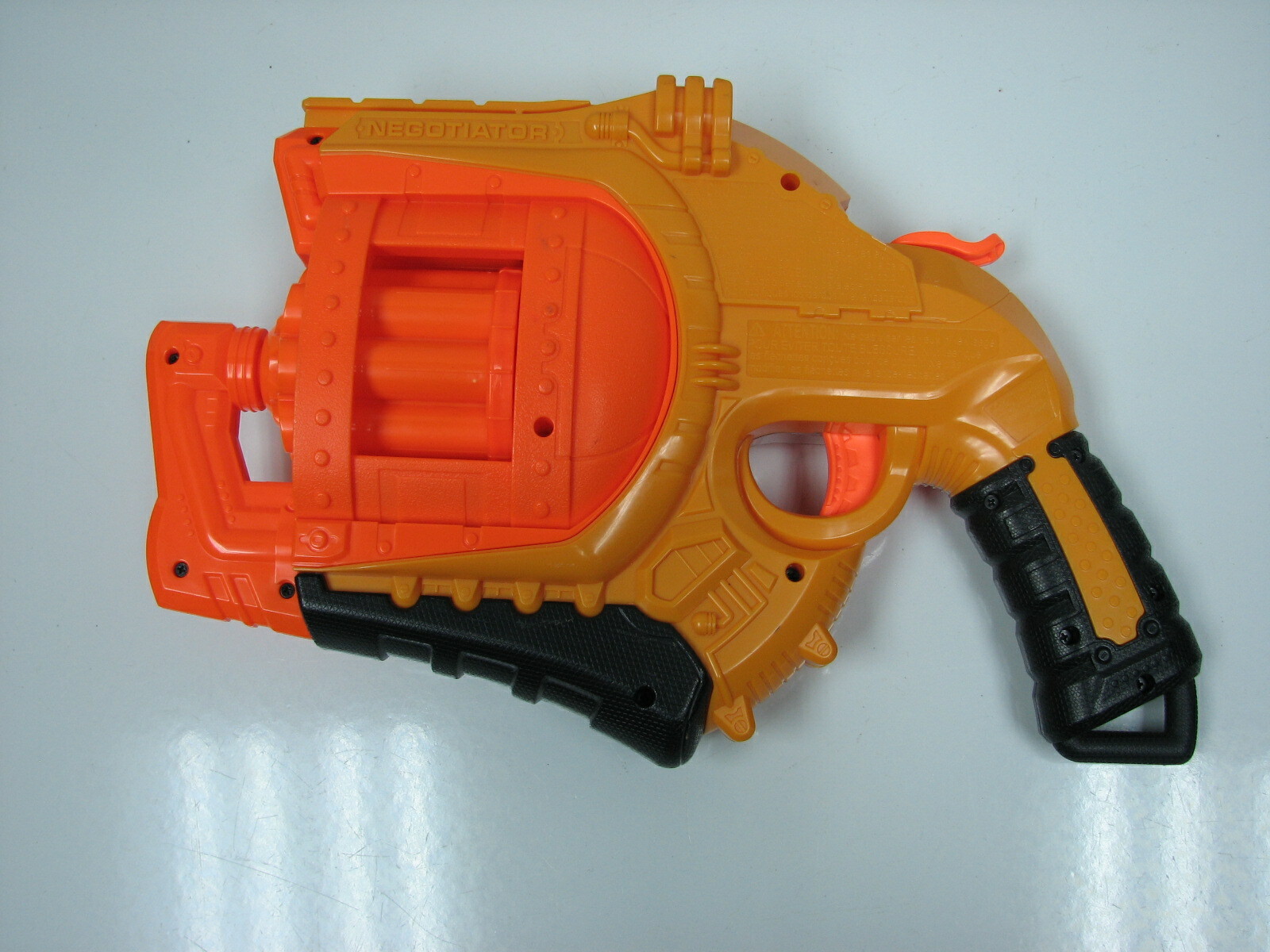 Preços baixos em Adventure Force Nerf Doomlands 2169 Pistolas de Dardos e  Dardos Macios