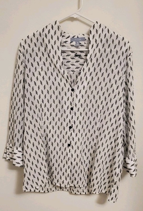 Foxcroft Women's Fitted Button Up White And Black Blouse Size 14