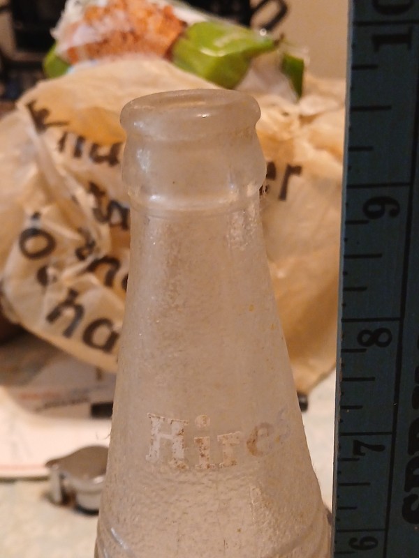 Vintage Hires Root Beer 10 oz Soda Bottle ACL 