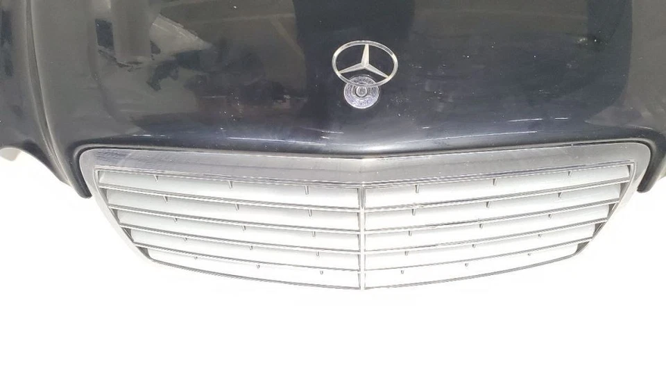 Capó completo C040 negro azabache con rejilla OEM 06 07 08 09 Mercedes Benz E350 Foto 2 de 4
