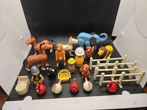 Vtg Plastic Fisher Price Little People Farm Animals and Miscellaneous