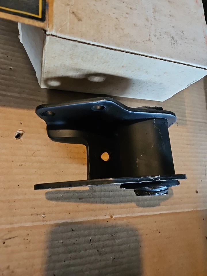 Montaje motor delantero derecho NORS DOAN 2326 para Chrysler Cordoba V8 3642811 Foto 2 de 4