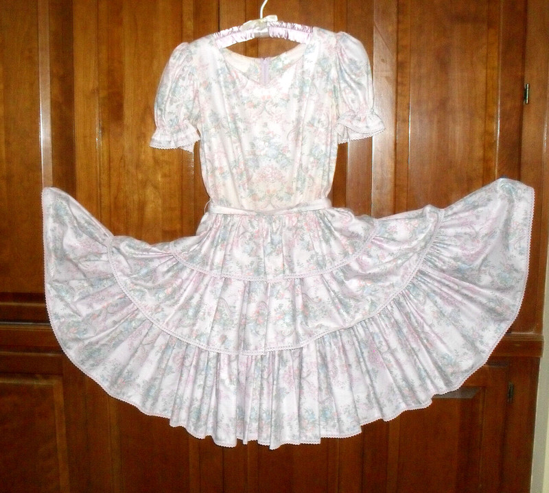 Shimmery Pastel Flowers,Pink and Green, MALCO MODES  Sz 6 Square Dance Dress