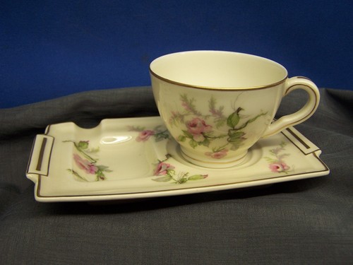 THEODORE HAVILAND ESPRESSOTASSE MIT FUSS & UNTERTASSE/ASCHENBECHER FLORALES DESIGN - Bild 2 von 8