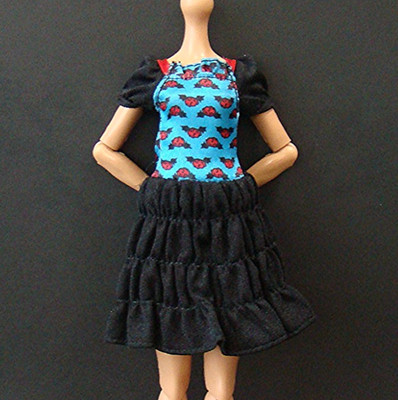 Monster High Doll G1 Ghoulia Yelps Freaky Fusion Blue & Black Flying Bat Dress