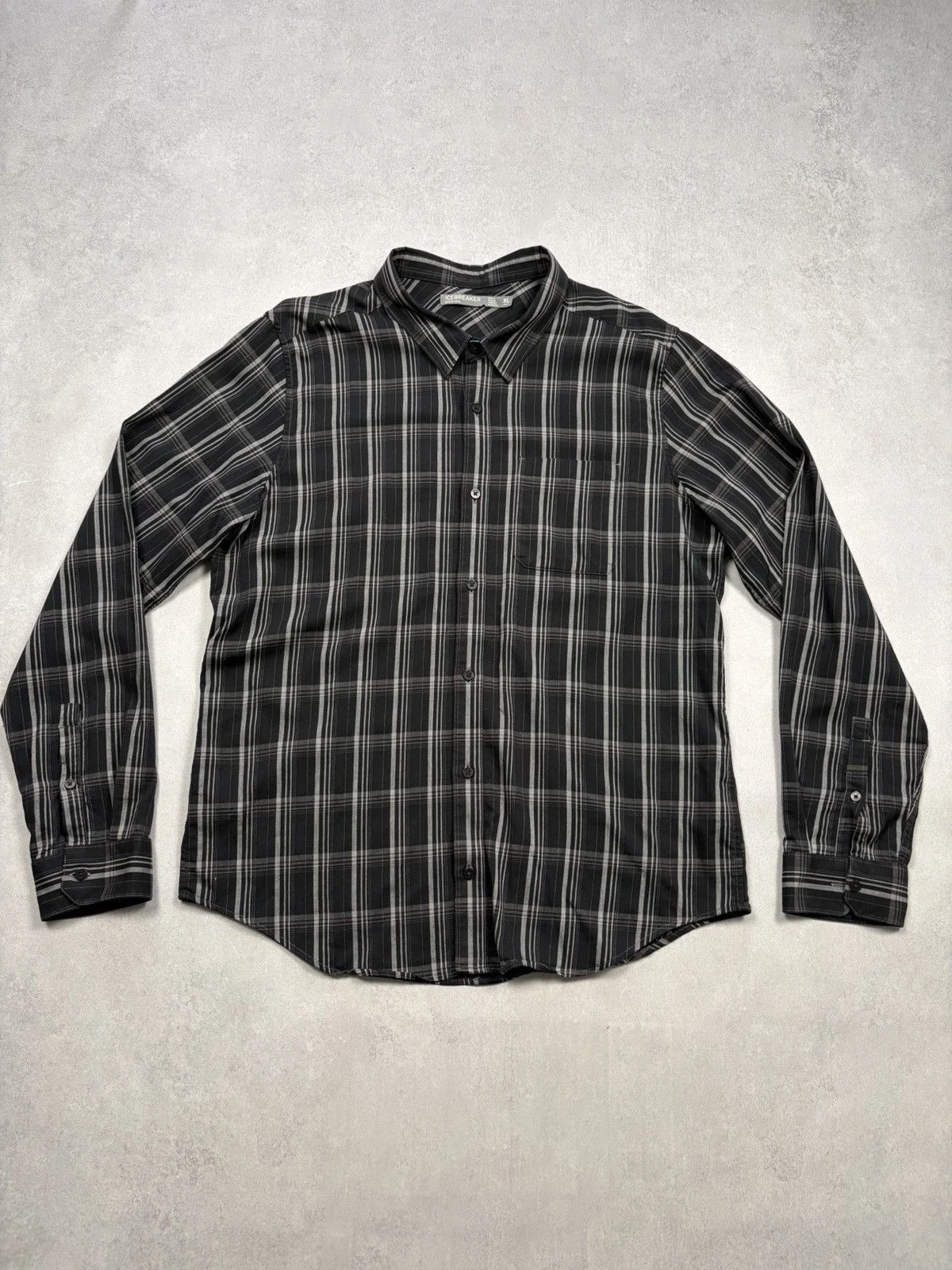 Icebreaker Merino Plaid Button Up Shirt Long Sleeve Outdoor Hiking Wool Pocket