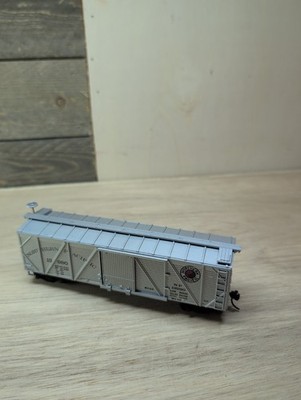 HO Scale TMI Northern Pacific 40' Wood OB Box Car- 0255