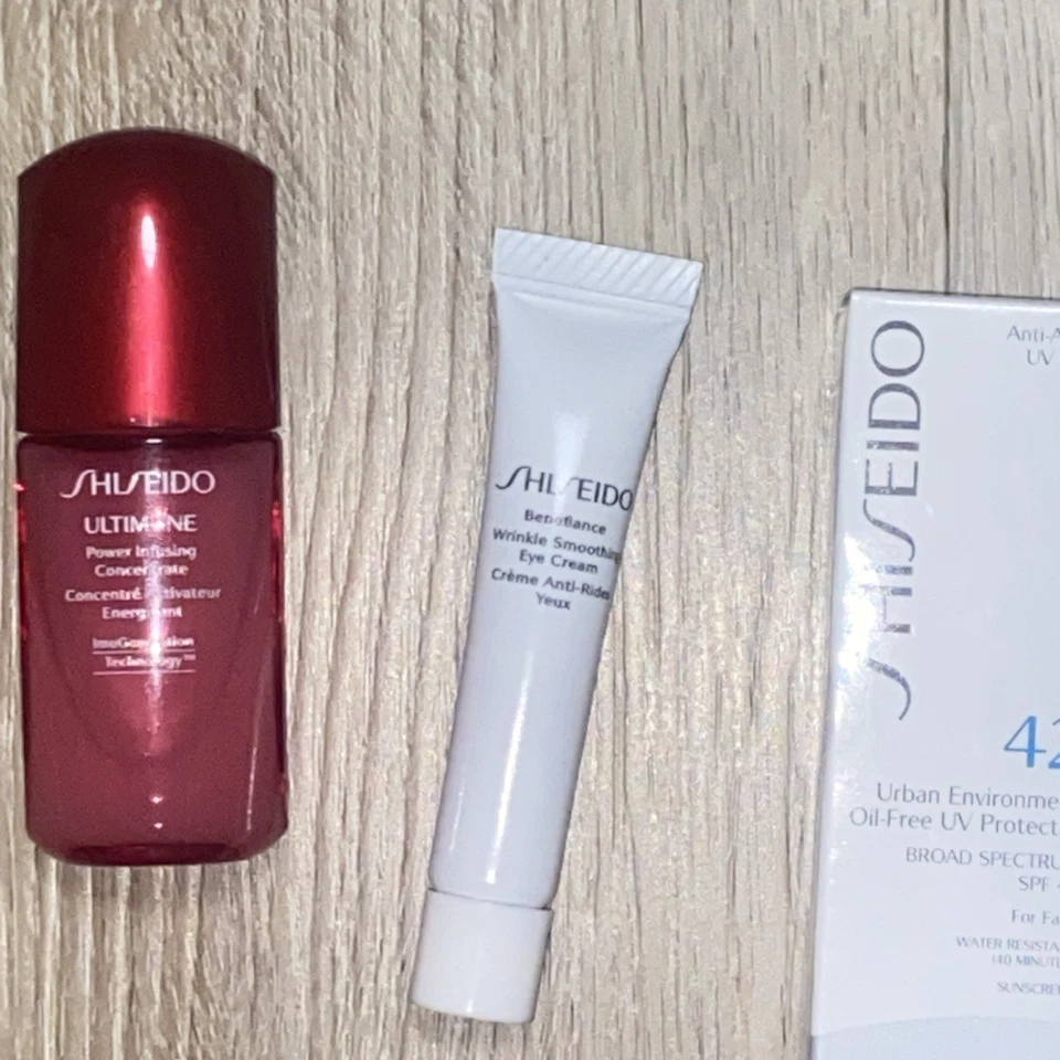 Shiseido ULTIMUNE Power Infusión Concentrado y Crema Suavizante de Arrugas Protección UV Foto 3 de 4