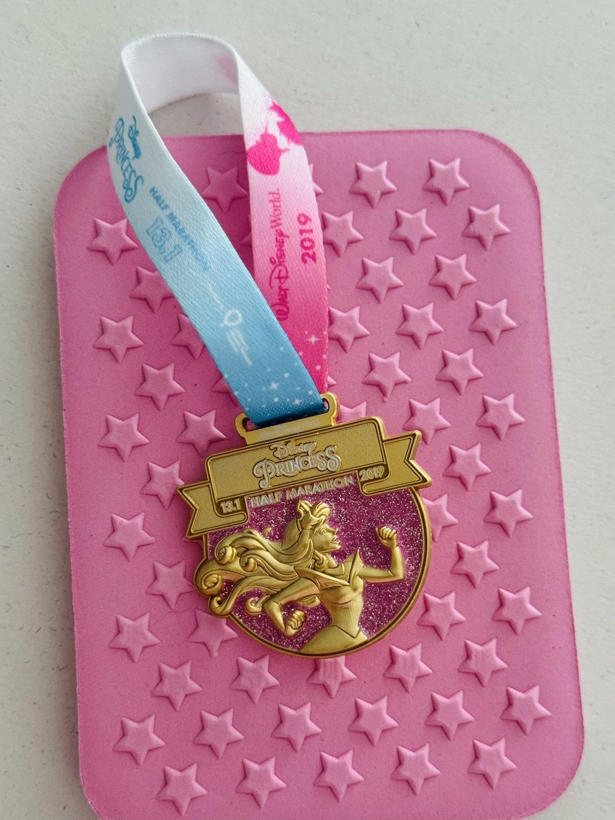 2019 RunDisney Disney Princess Aurora Half Marathon Medal Pin AP Artist Proof