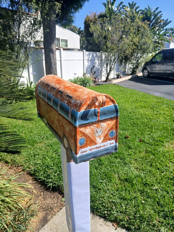 Mailbox Custom Art Bus