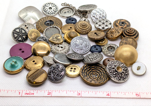 Konvolut Vintage Knöpfe viele Größen, Farben & Designs zum Nähen Schmuck Basteln - Bild 22 von 22