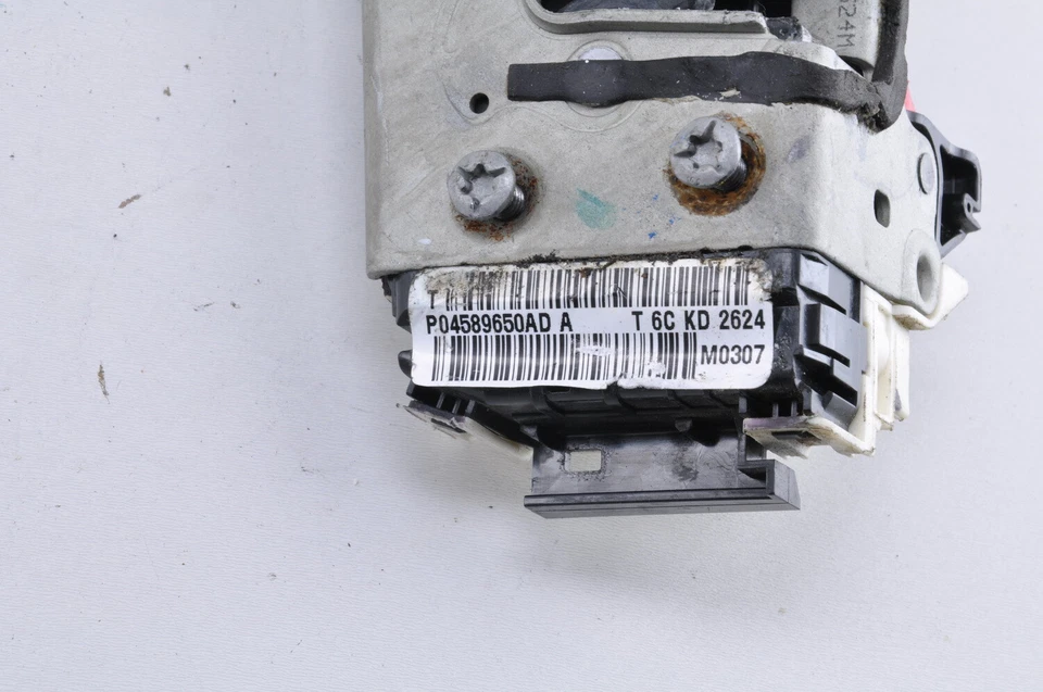 Оригинальный привод замка задней правой двери JEEPCOMPASS PATRIOT 2015–2017 годов выпуска - Изображение 3 из 4