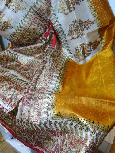 Sari de seda textil precioso estampado a mano pintado detalles dorados vintage - Imagen 9 de 12