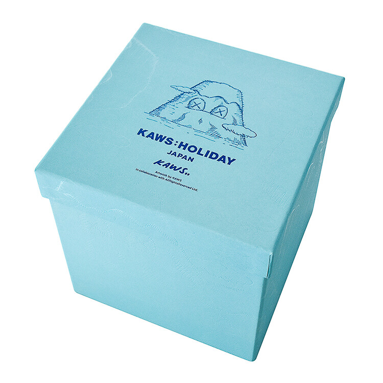 KAWS HOLIDAY Japan Mount Fuji Plush Toy Three Works par KAWS sur