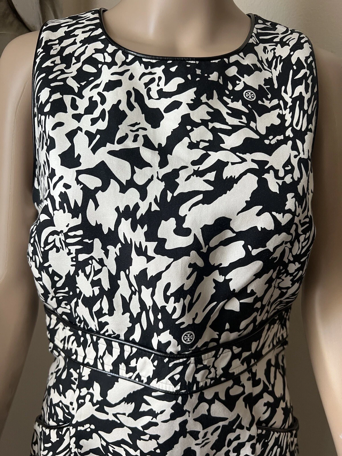 Mini abito senza maniche in seta elastica Tory Burch taglia 4 PICCOLO