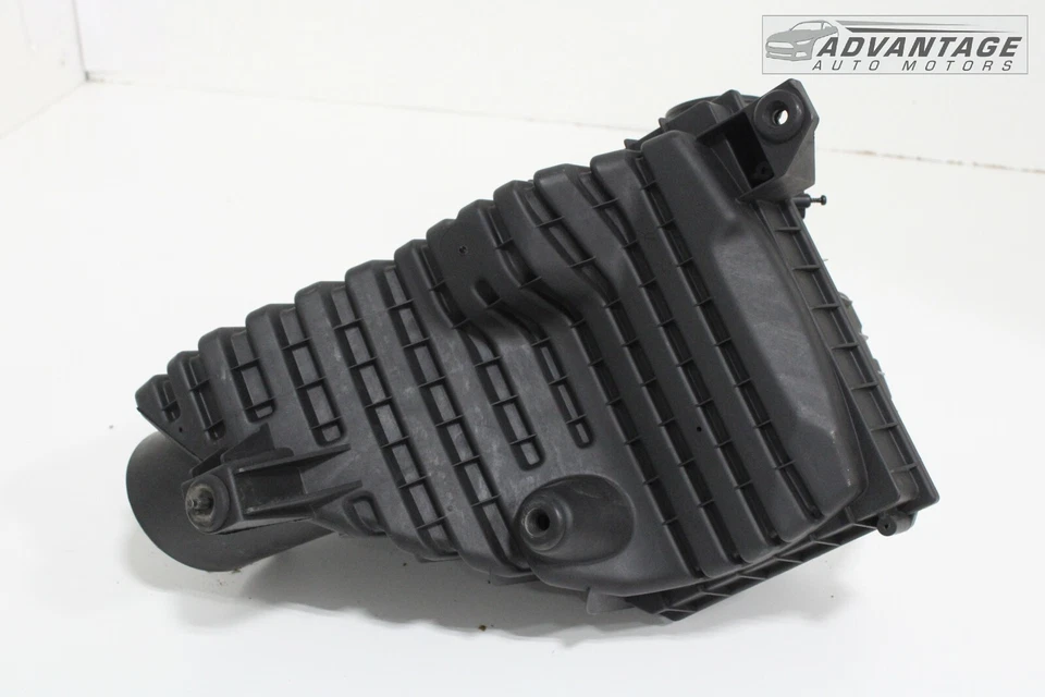 2015-2018 GMC ACADIA 2.5L ENGINE AIR CLEANER INTAKE FILTER HOUSING BOX OEM - Image 3 of 4