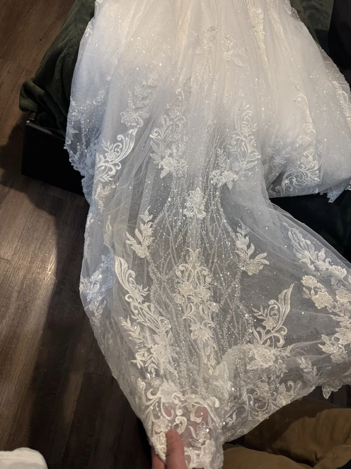 Precioso vestido de novia Foto 4 de 4