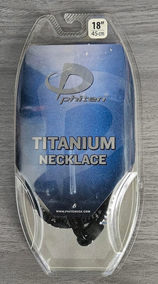 Phiten Classic Titanium Necklace 18  45cm Black and White NEW IN BOX