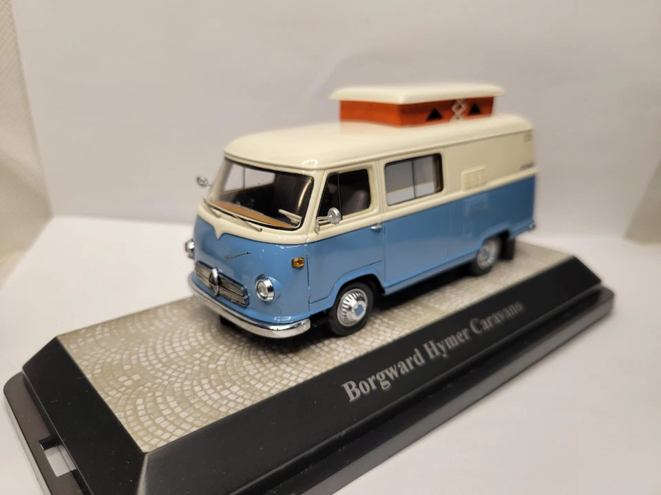 Autocaravana Premium ClassiXXs Borgward Hymer en azul y blanco 18038 1/43 Ltd 750 Foto 3 de 4