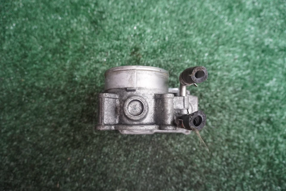 Toyota Sienna 2014 2015 motor de 3,5 L carrocería del acelerador fabricante de equipos originales 170 k millas 220300P050 Foto 3 de 4