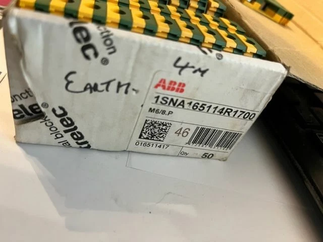 1SNA165114R1700 Entrelec Green/Yellow SNA Earth Terminal Block, 6mm², 5 off - Image 2 of 2