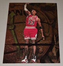 Scottie Pippen # 4 of 20 AM All-Millenium 1997-98 Fleer Metal Universe N.Mi-Mint