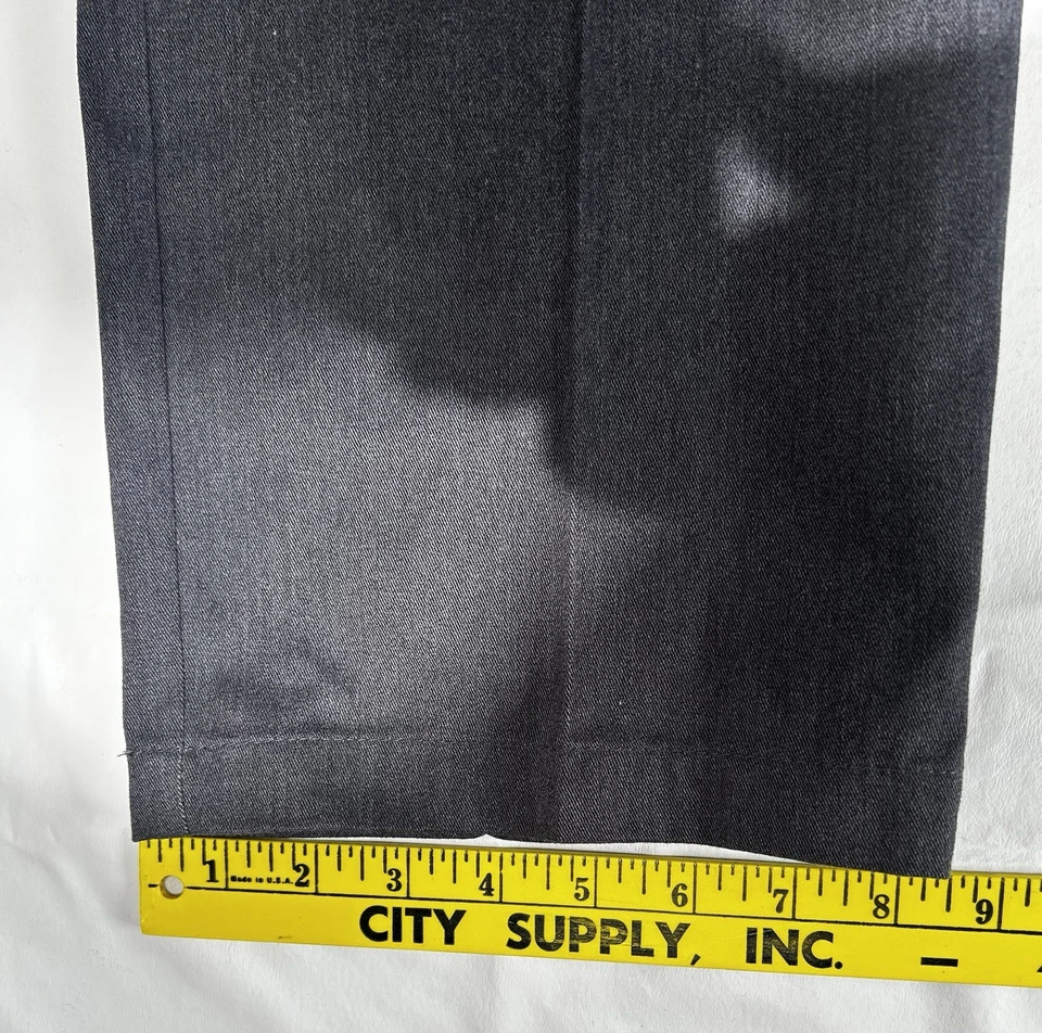 Pantalones de vestir Croft & Barrow de fácil cuidado calce clásico plisados gris caqui para hombre 33X32 Foto 4 de 4