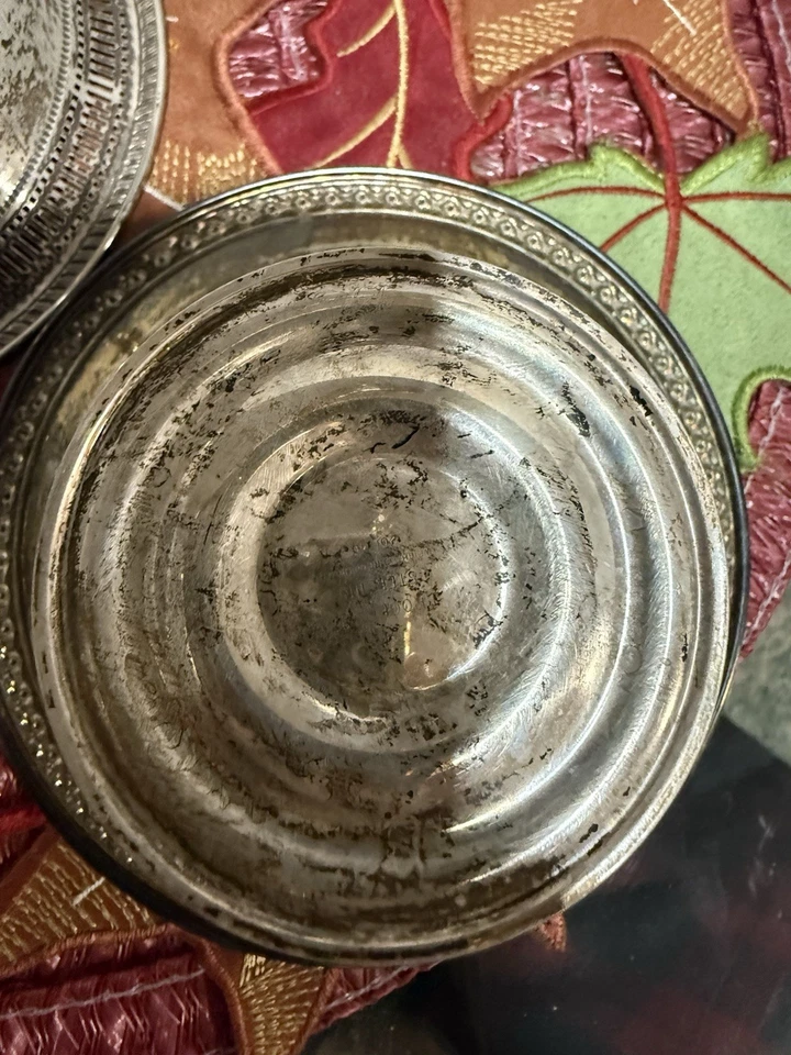 WM. Rogers. MFG. CO Sterling Weighted Footed Compote Candy Dish. - Image 3 of 4