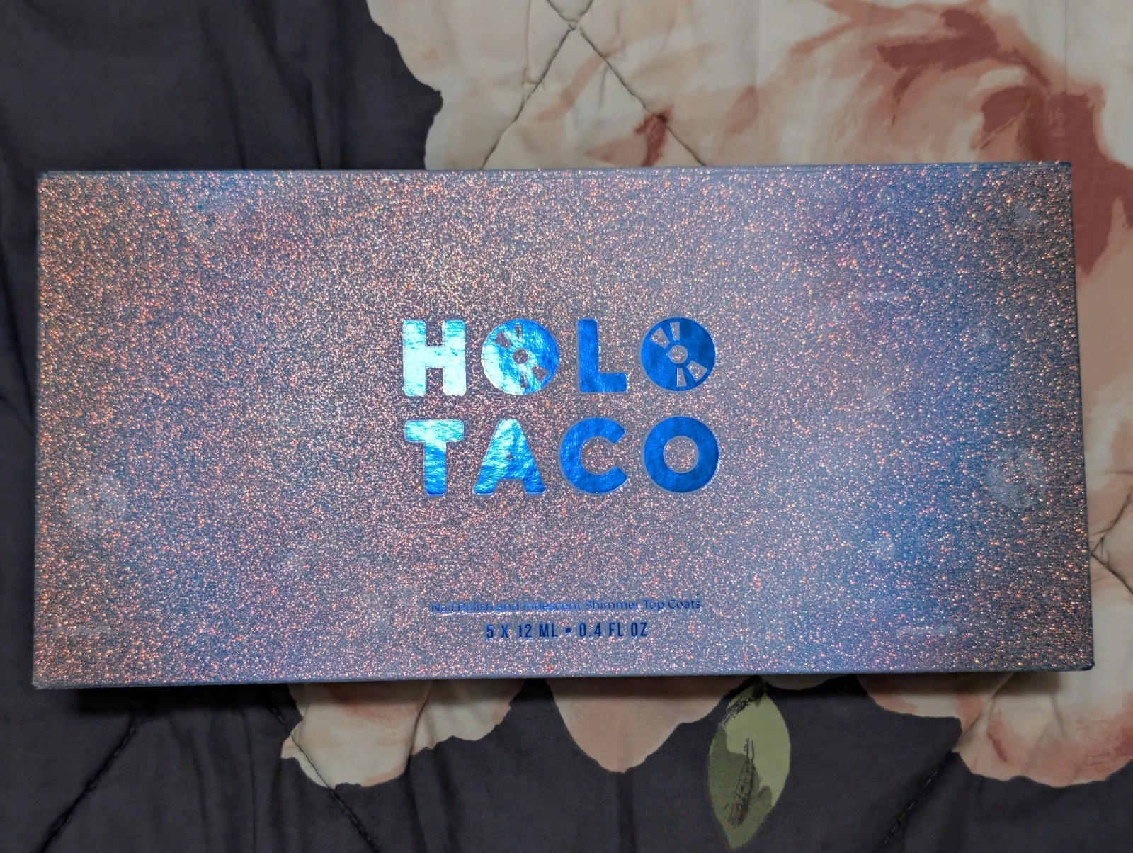 HOLO TACO WINTER SHIMMERS COLLECTORS BOX W/ POLISHES - LIGHTLY USED
