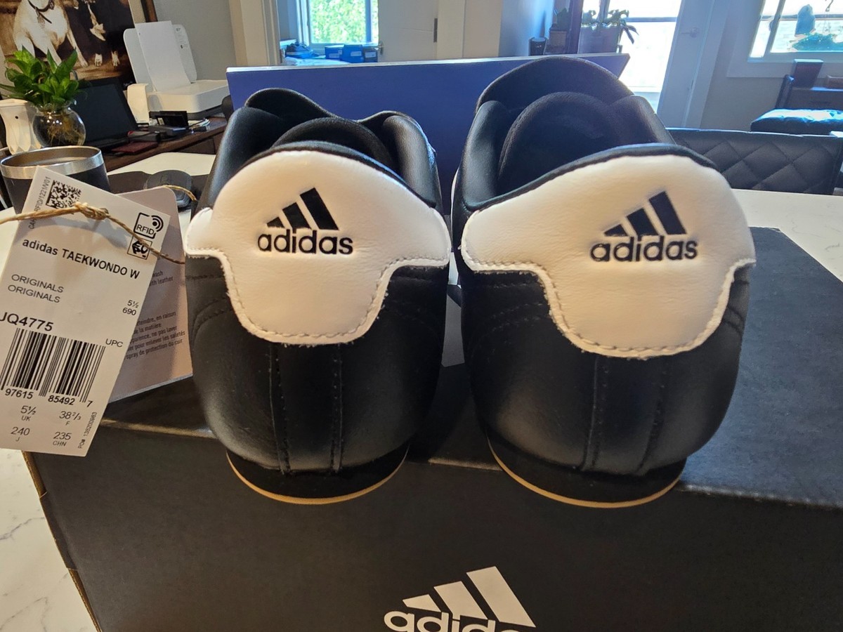 adidas Taekwondo Black White Gum Women's JQ4775 Size 7 NEW SHOES