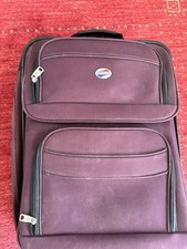 Bolsa con ruedas para equipaje de mano lado suave American Tourister 21"x 15”x 7,5 PÚRPURA