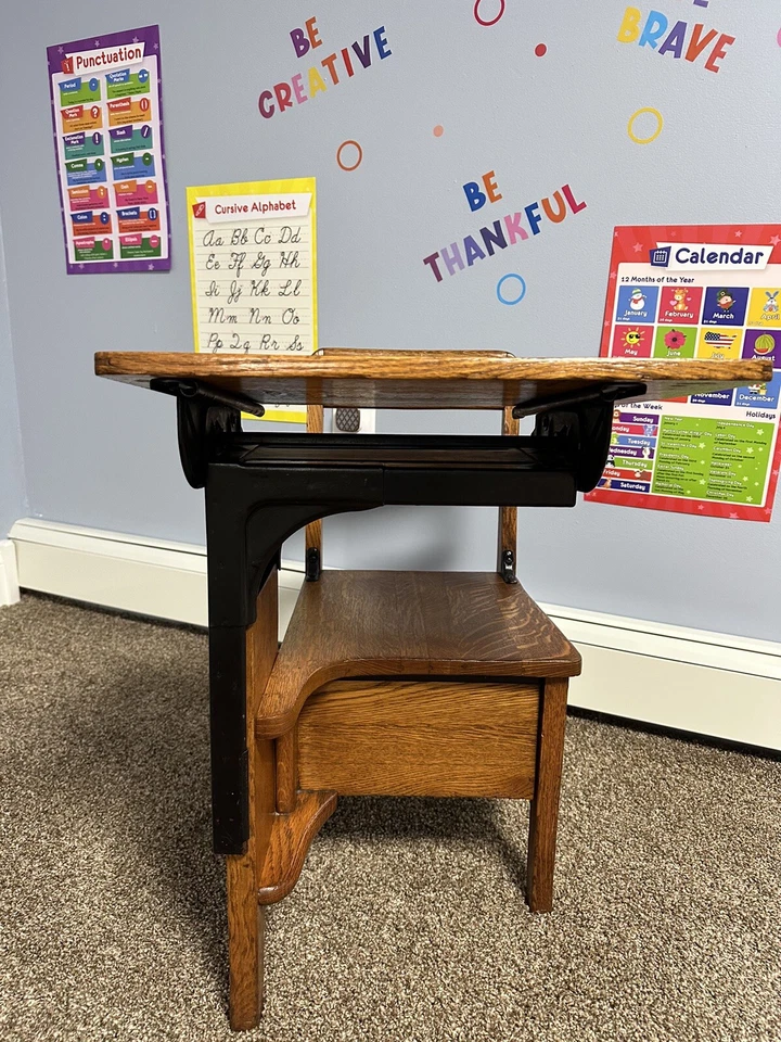 Escritorio infantil Moulthrop vintage/antiguo años 1910 ajustable con cajón para escuela en casa Foto 2 de 4