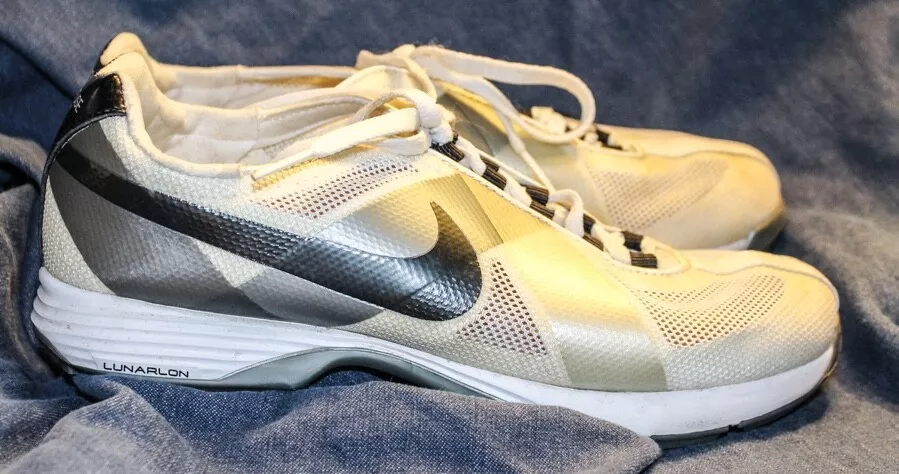 Nike Hyperfuse Lunarlon Women s Golf Shoes Gray Black White Cream US Size 6.5