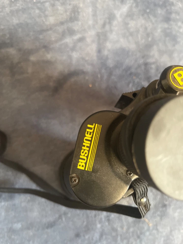 BUSHNELL  Insta-Focus 10x50 Binoculars 288 ft at 1000 yds w/case & Strap - Image 4 of 4
