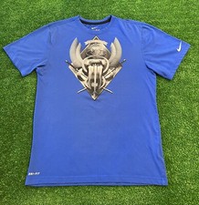 2013 NIKE KOBE BLACK MAMBA COAT OF ARMS BASKETBALL T-SHIRT 522867-476 Mens M